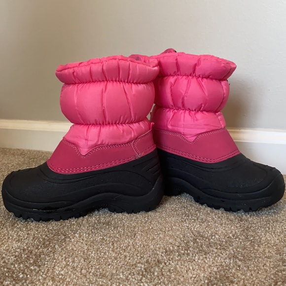 Pink Snow Trekker Boots ❄️ - Picture 3 of 9